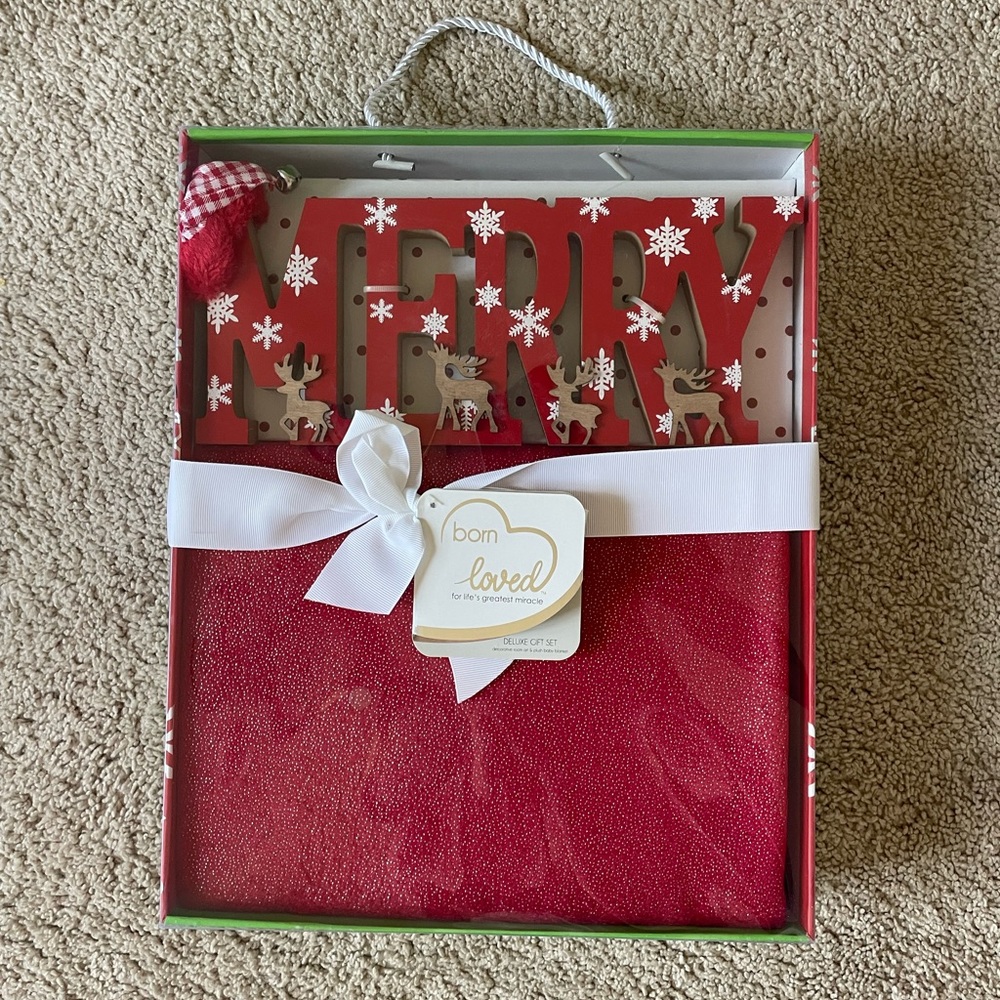 Red Merry Christmas Decoration Set